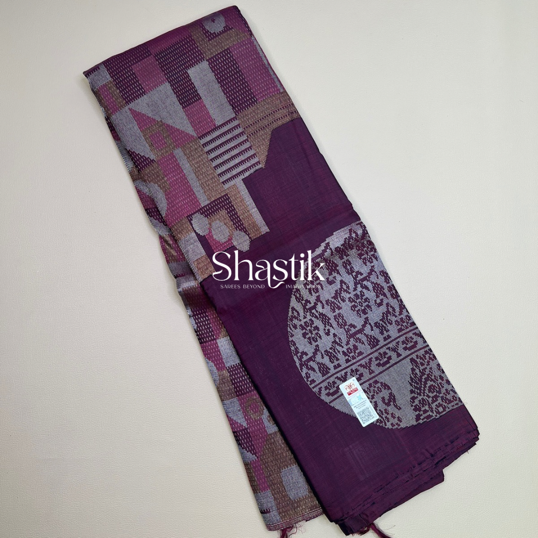 Wall of tiles hanging pattern silk saree in chocolate brown