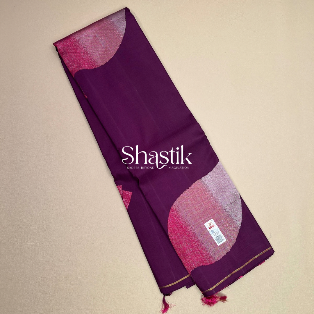 Ombre Single Leaf contemporary silk saree in Purple