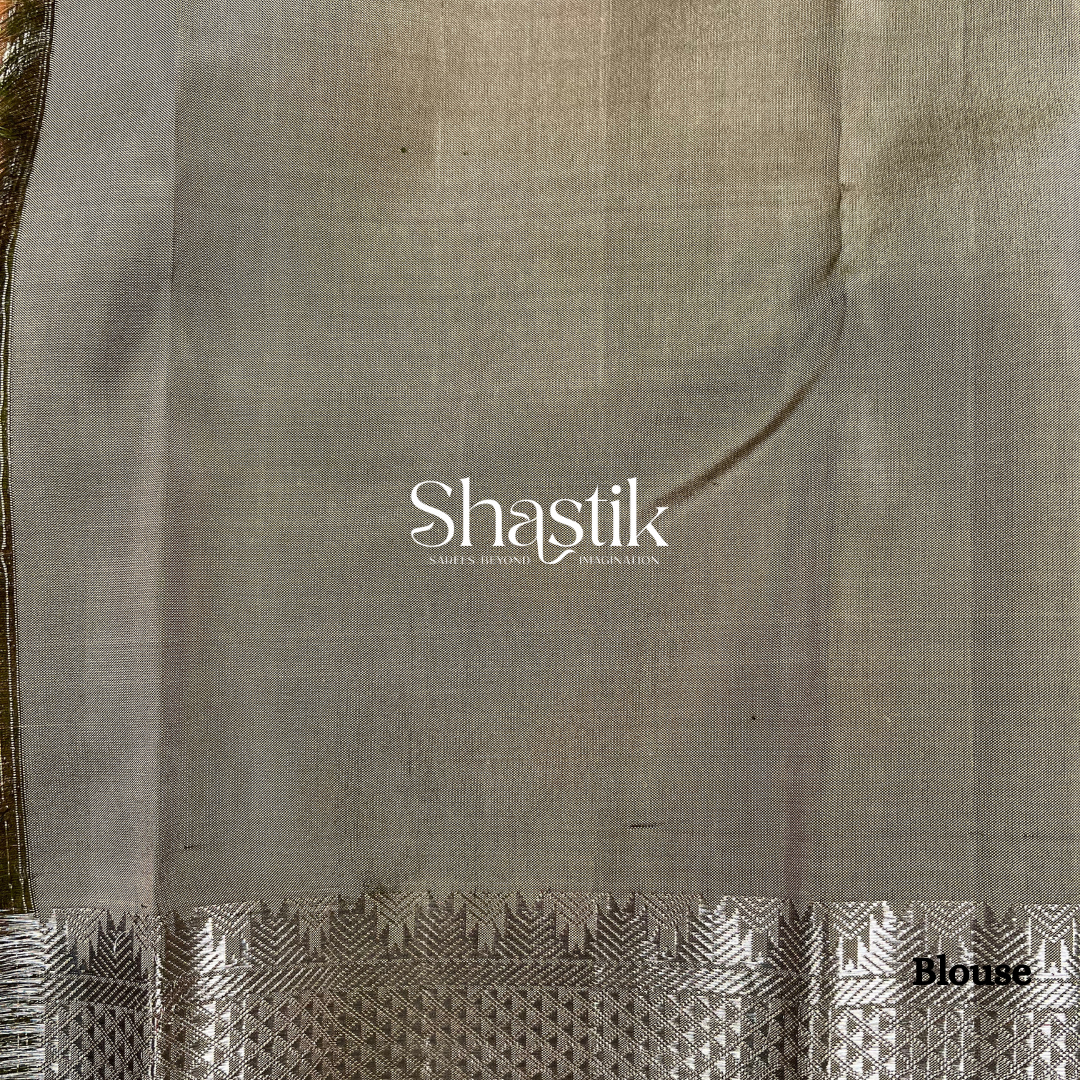 Contemporary sarees online in coral