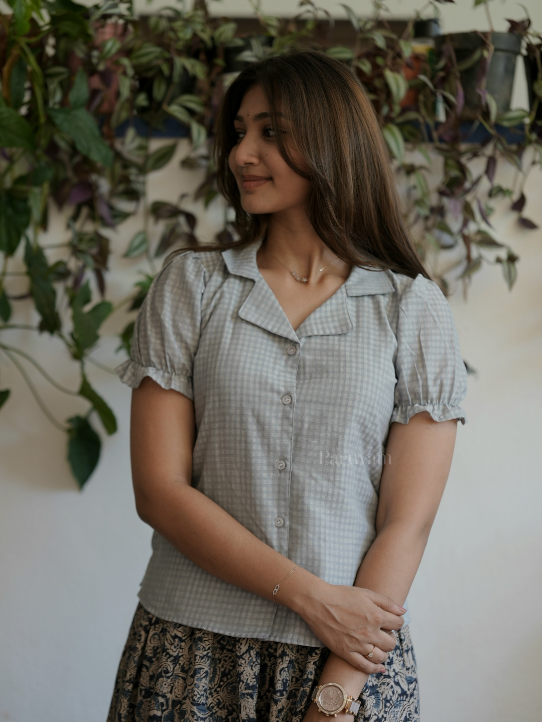 Grey mini checks puff sleeve top